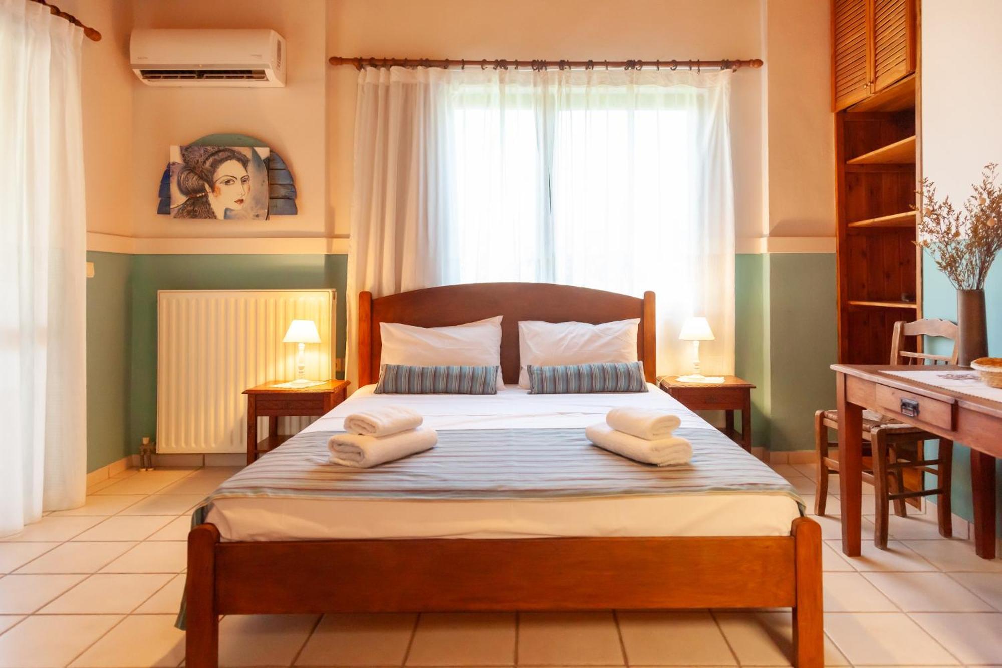 Amnisiades Apartments Karteros Dış mekan fotoğraf