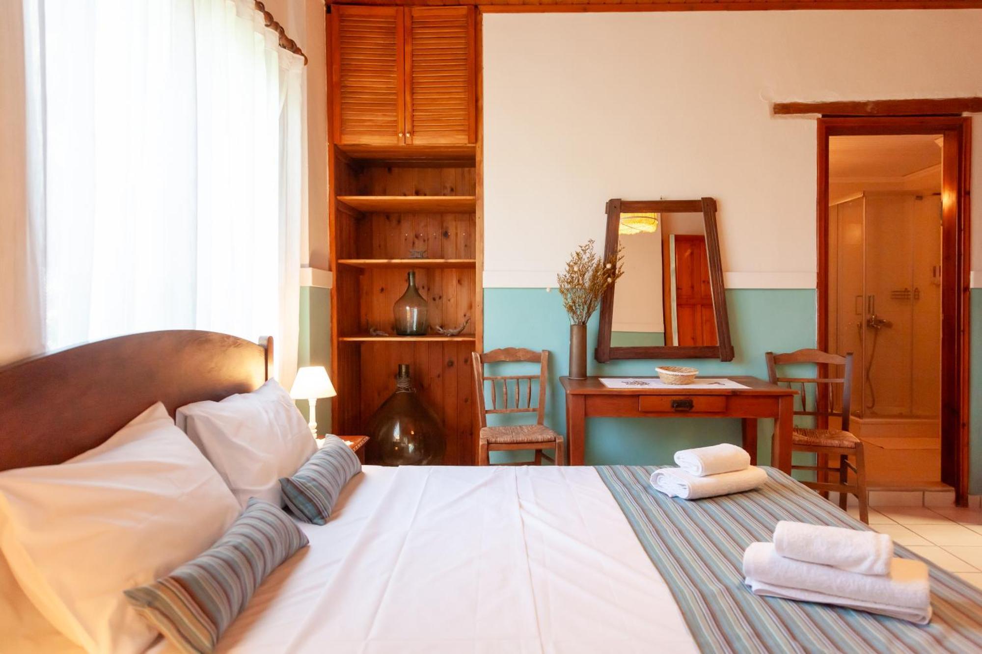 Amnisiades Apartments Karteros Dış mekan fotoğraf