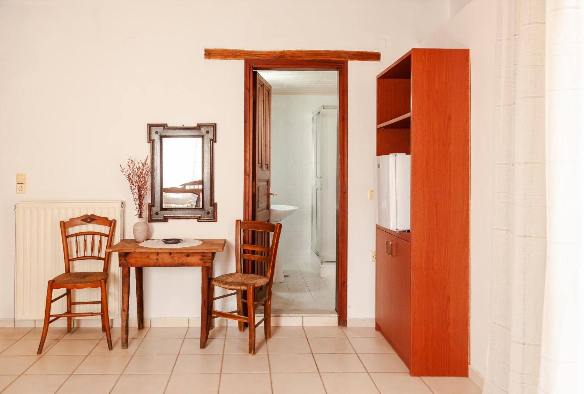 Amnisiades Apartments Karteros Dış mekan fotoğraf