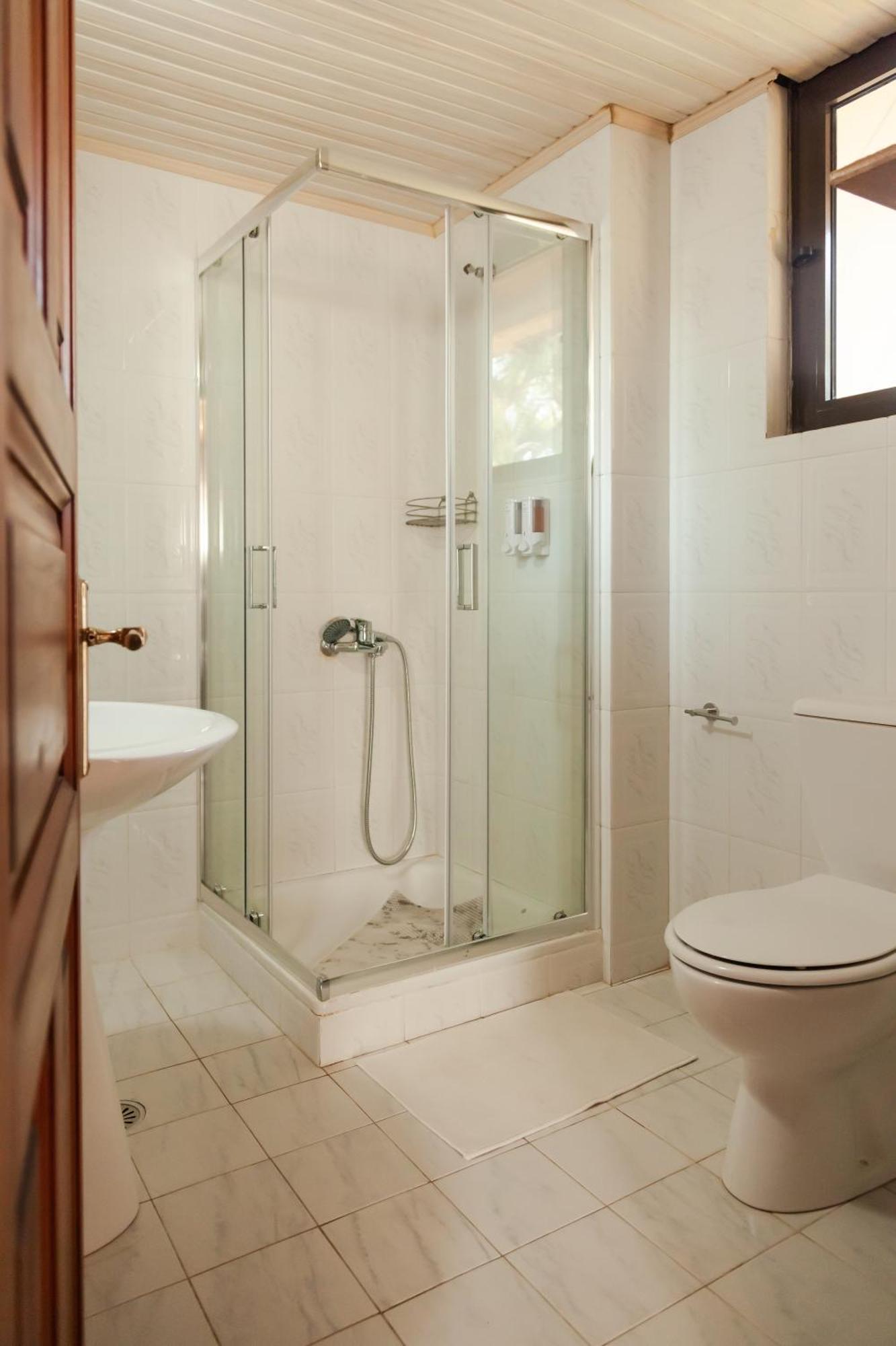 Amnisiades Apartments Karteros Dış mekan fotoğraf
