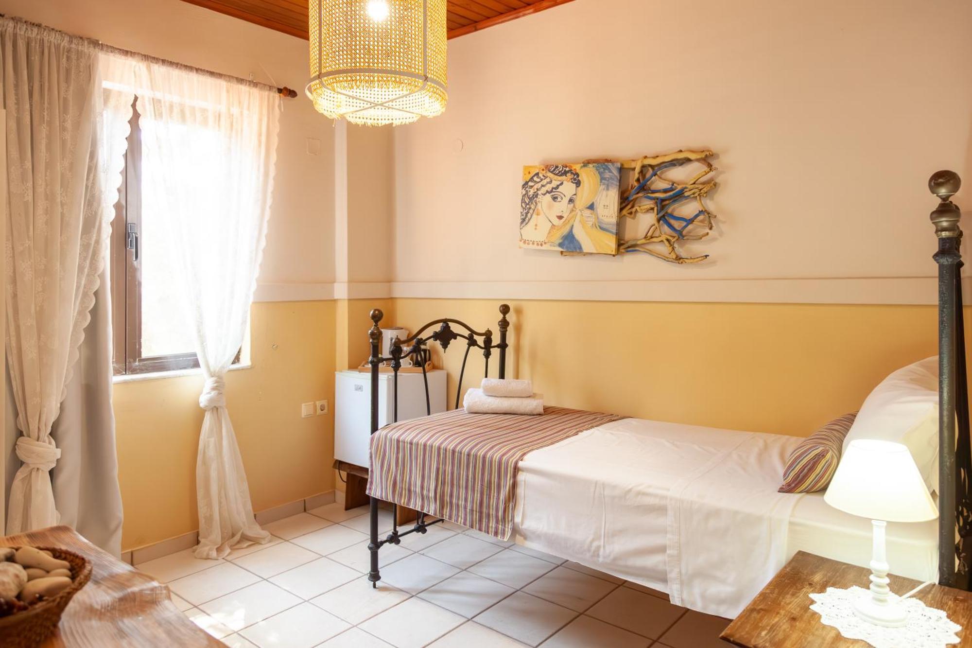 Amnisiades Apartments Karteros Dış mekan fotoğraf