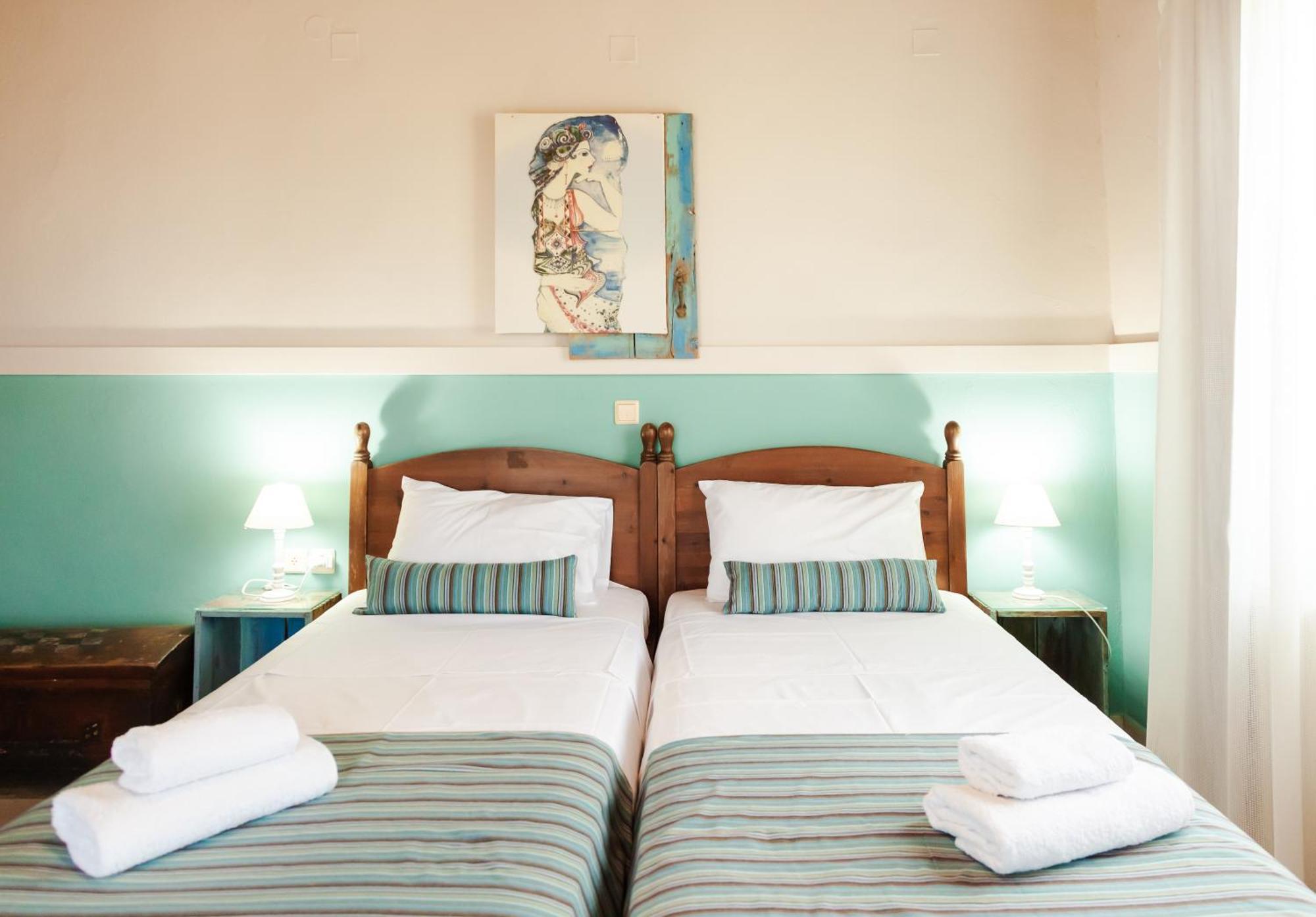 Amnisiades Apartments Karteros Dış mekan fotoğraf
