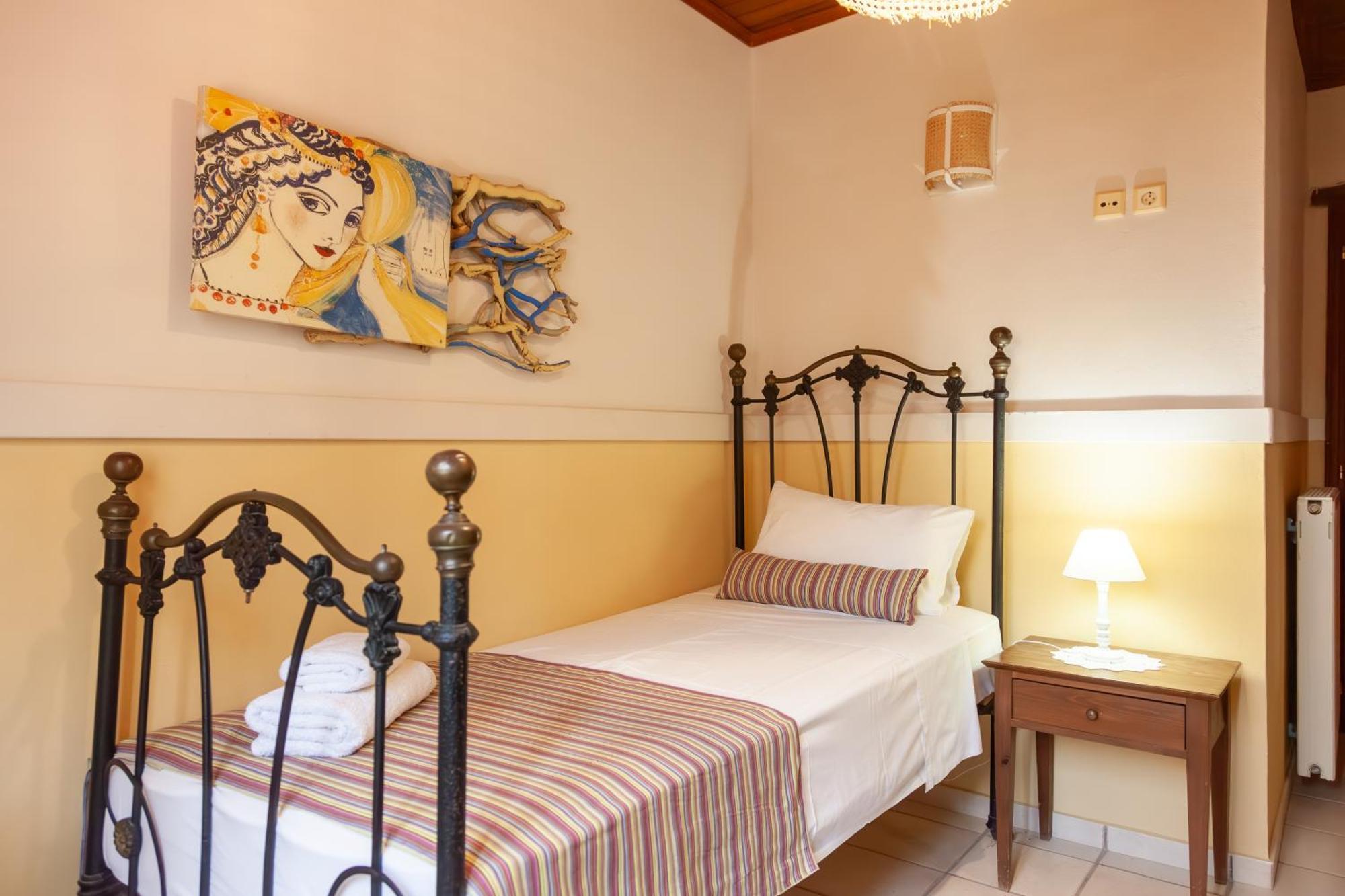 Amnisiades Apartments Karteros Dış mekan fotoğraf